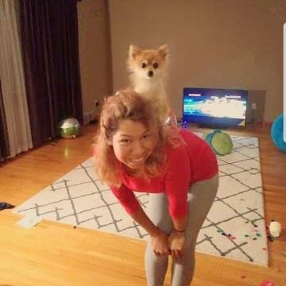 Meet your posher, Jesica. - Picture 2 of 2